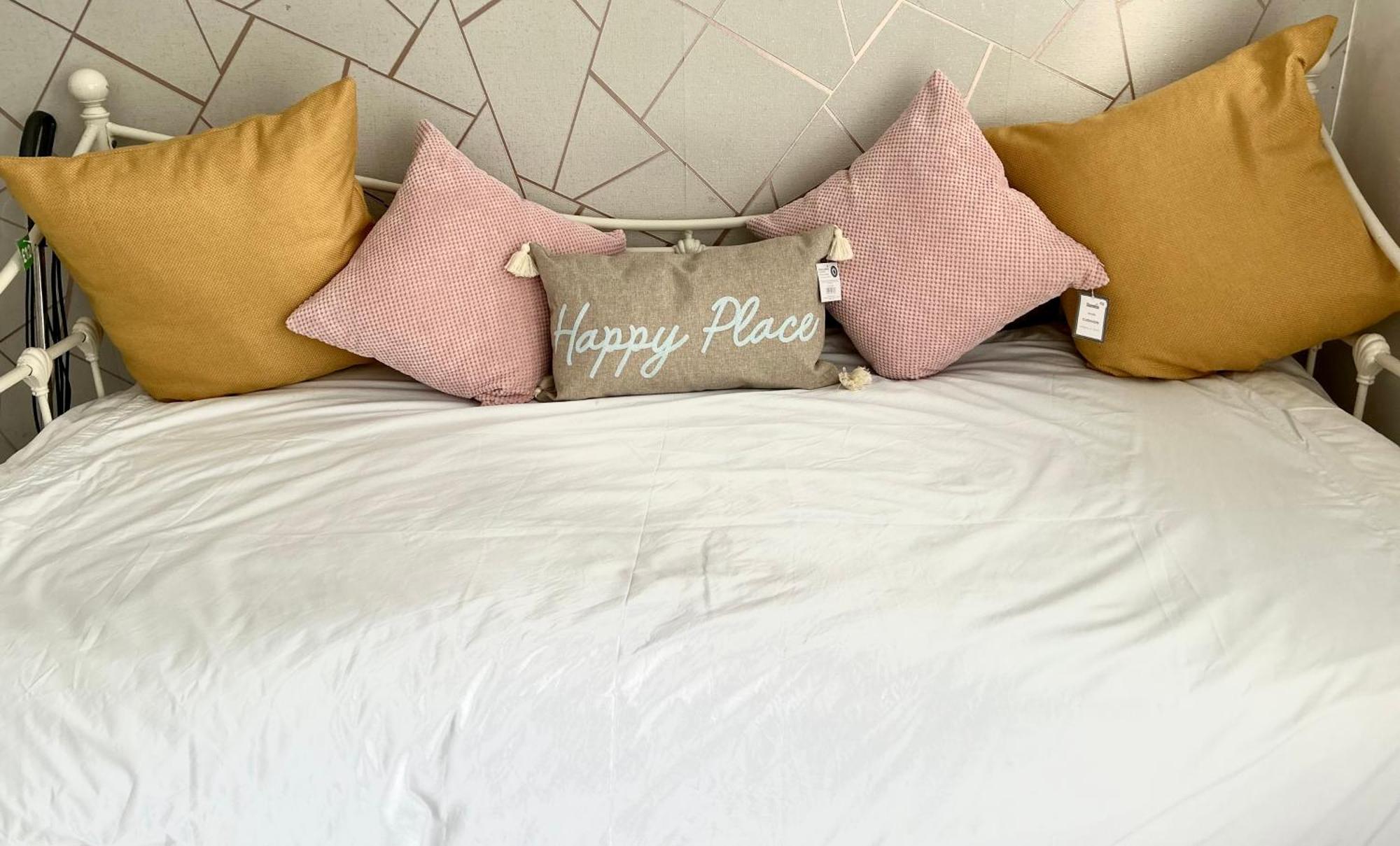 Happy Place With Kitchenette- Female Only Londra Esterno foto